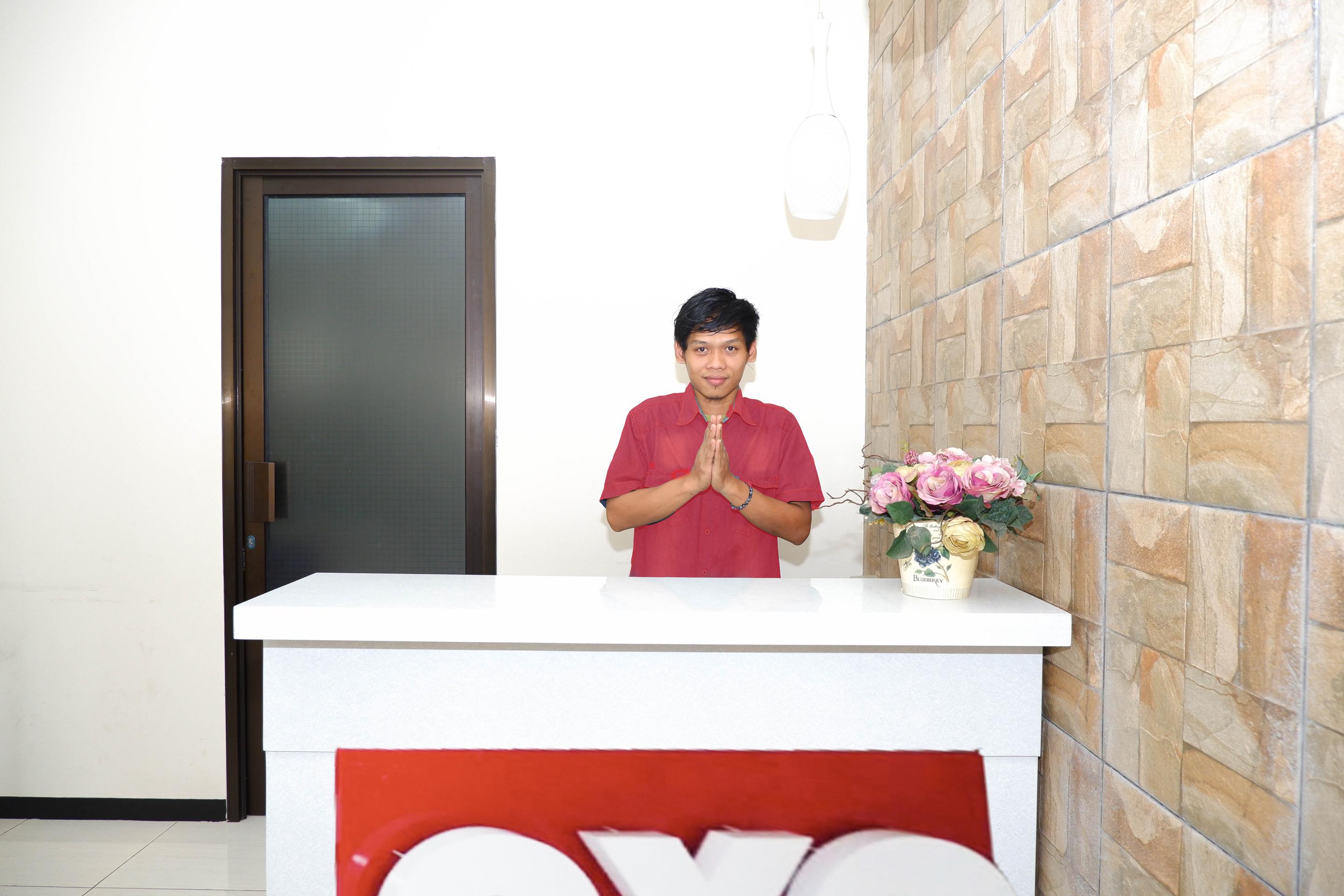 Sky Guesthouse Семаранг Екстер'єр фото