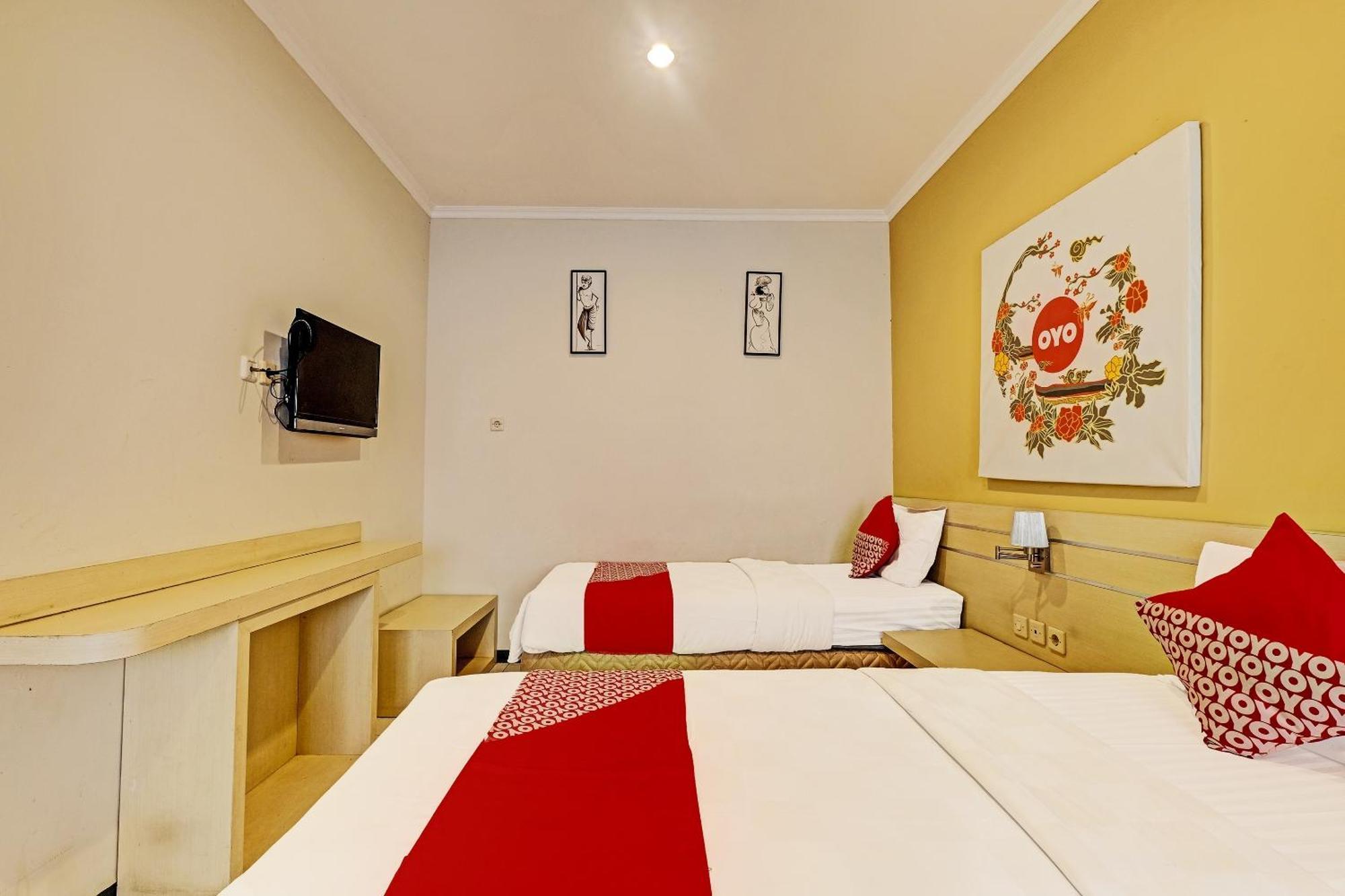 Sky Guesthouse Семаранг Екстер'єр фото