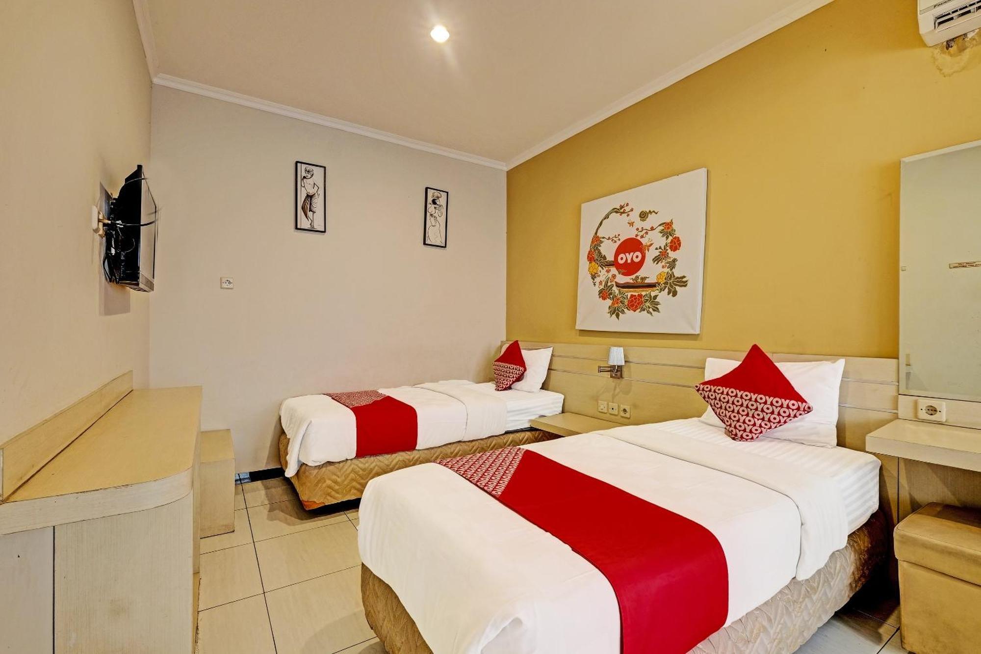 Sky Guesthouse Семаранг Екстер'єр фото